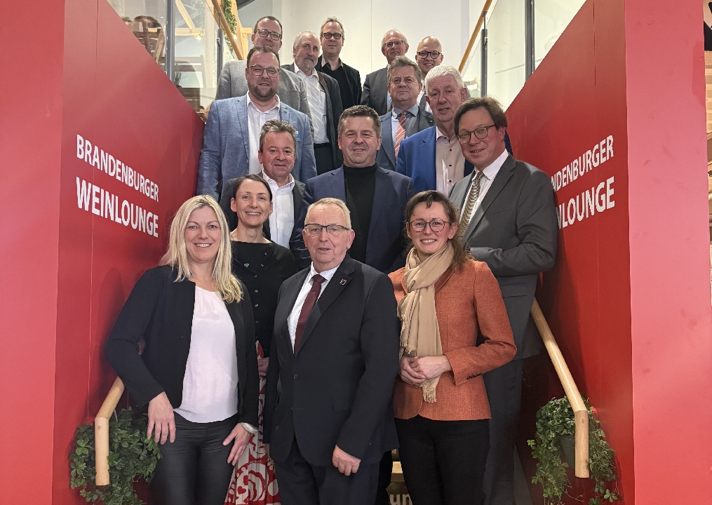 Ostdeutsche Agrarminister und Vertreter der Bauernverbände unterzeichnen „Berliner Erklärung“