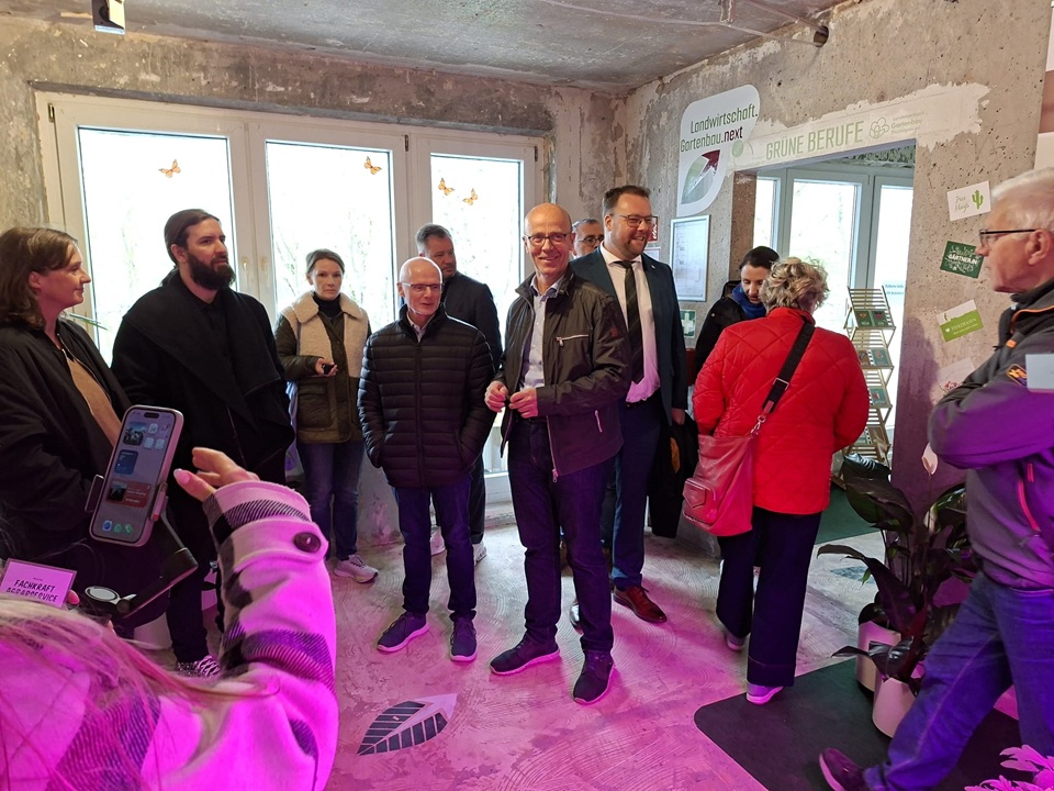 Staatssekretär Malsch zu Besuch in den Räumen der Grünen Berufe auf der Landesgartenschau Leinefelde-Worbis 2026