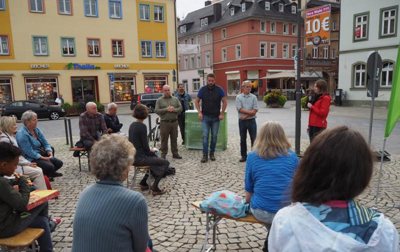 Landwirte in Saalfeld im Gespräch mit grüner Politik