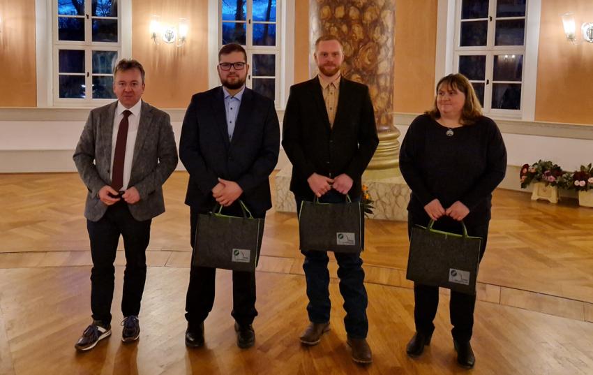 (v.r.): Sandra Becker (Urlebener Mast GmbH, Sundhausen), Jacob Kuhnert (Schumann und Kuhnert GbR, Schönberg), Fabian Volknandt (Landwirtschaftsbetrieb, Andre Volknandt, Südharz), Dr. Klaus Wagner (TBV)